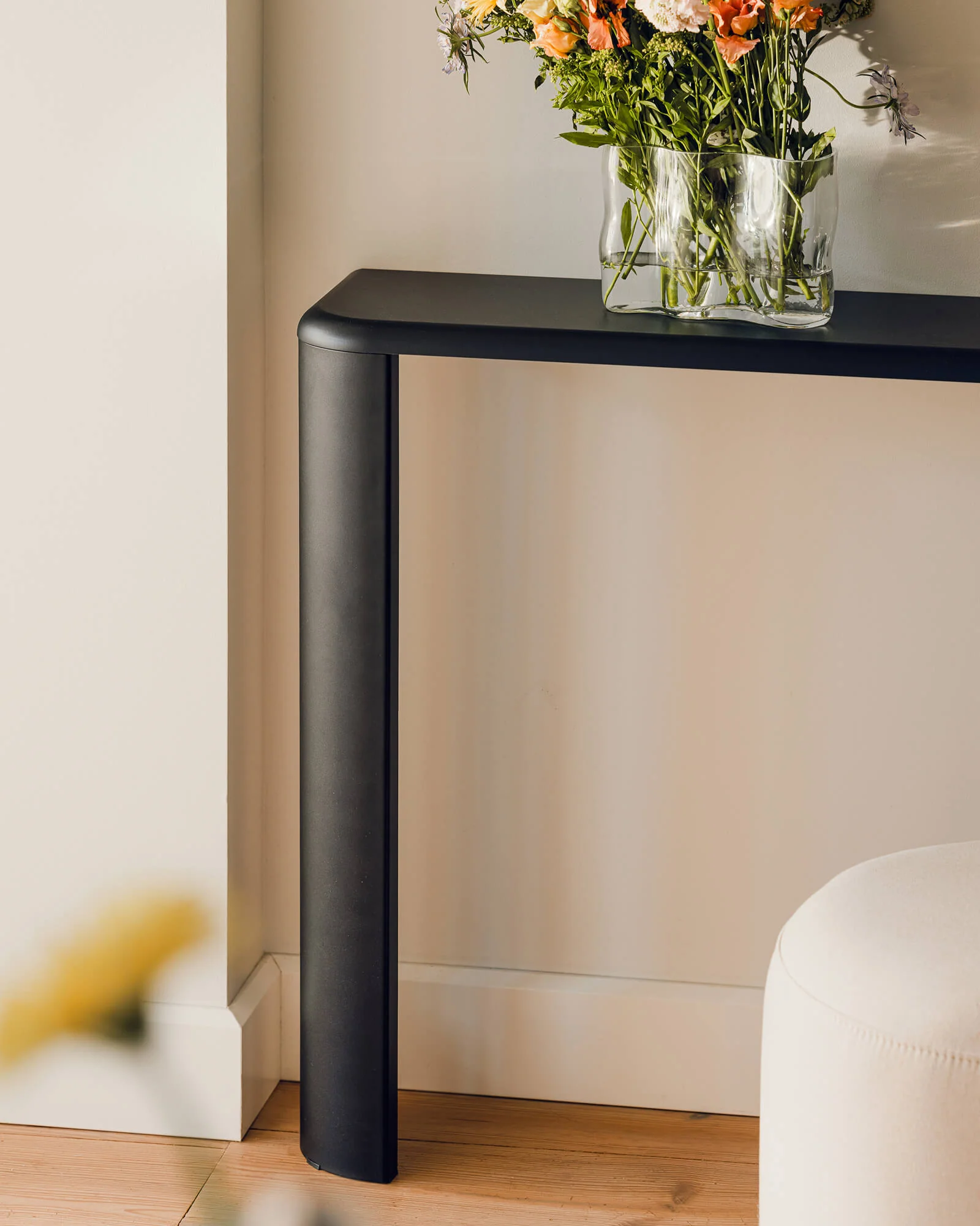 Fli Console Table - Image 3