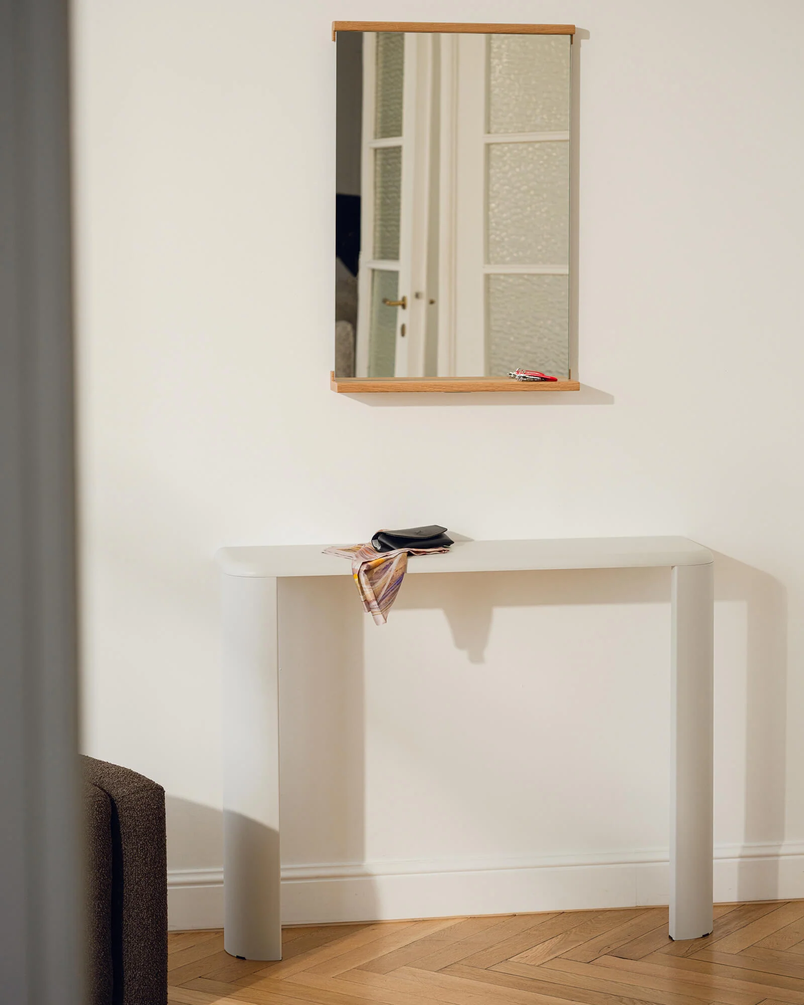 Fli Console Table - Image 5