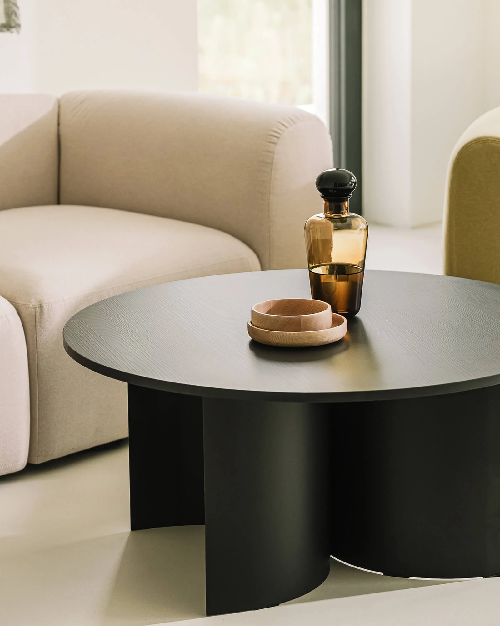 Gavo Coffee Table - Image 7