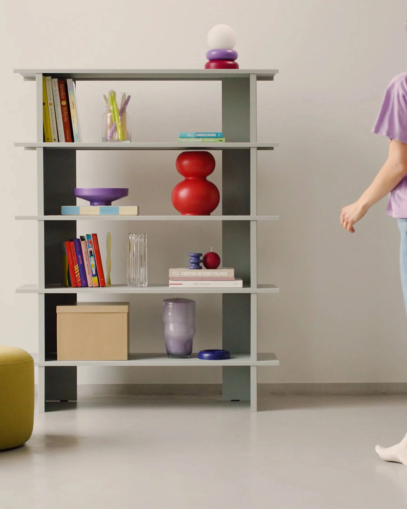 Hes Bookcase - Image 6