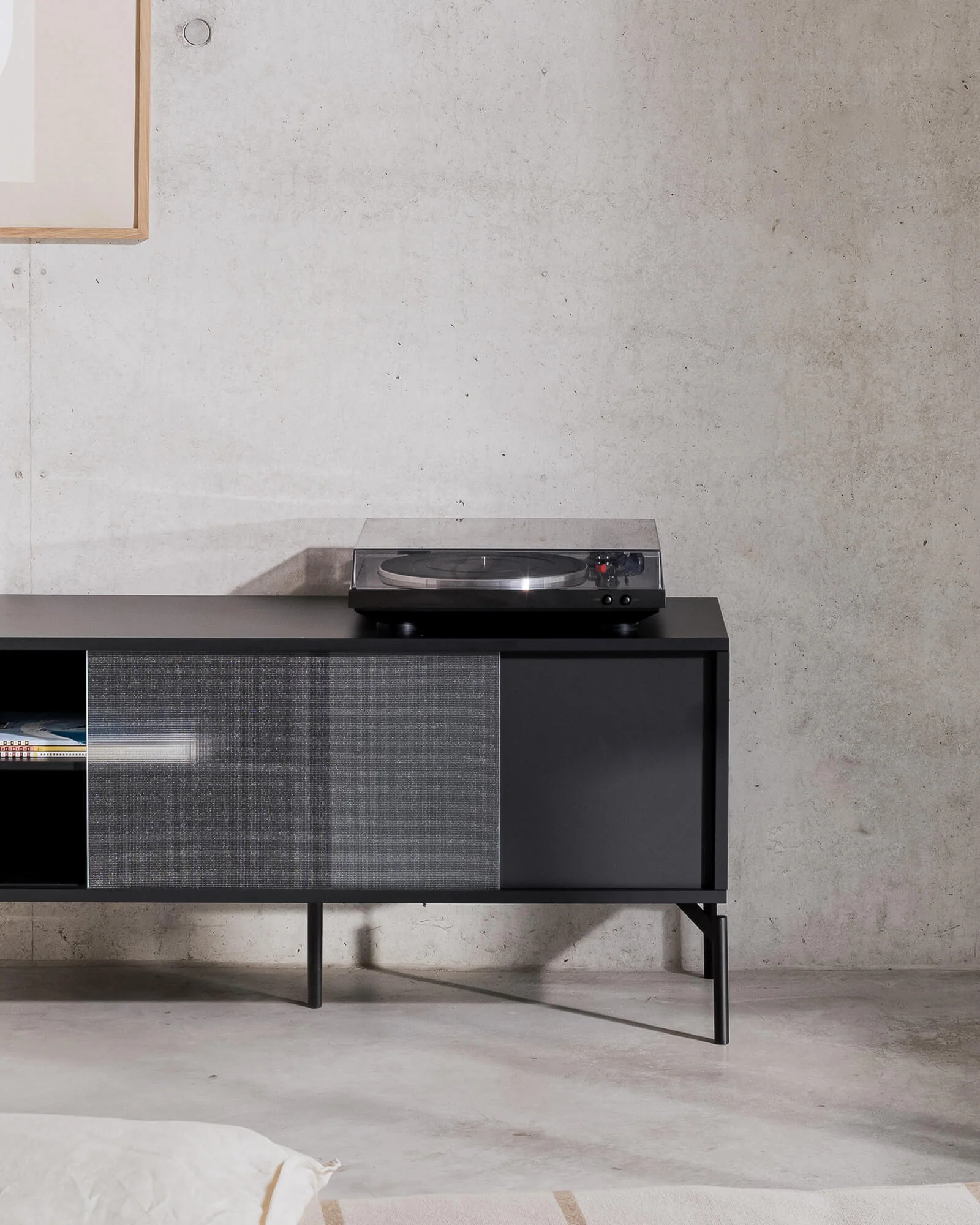 Met Mini TV Stand - Image 12