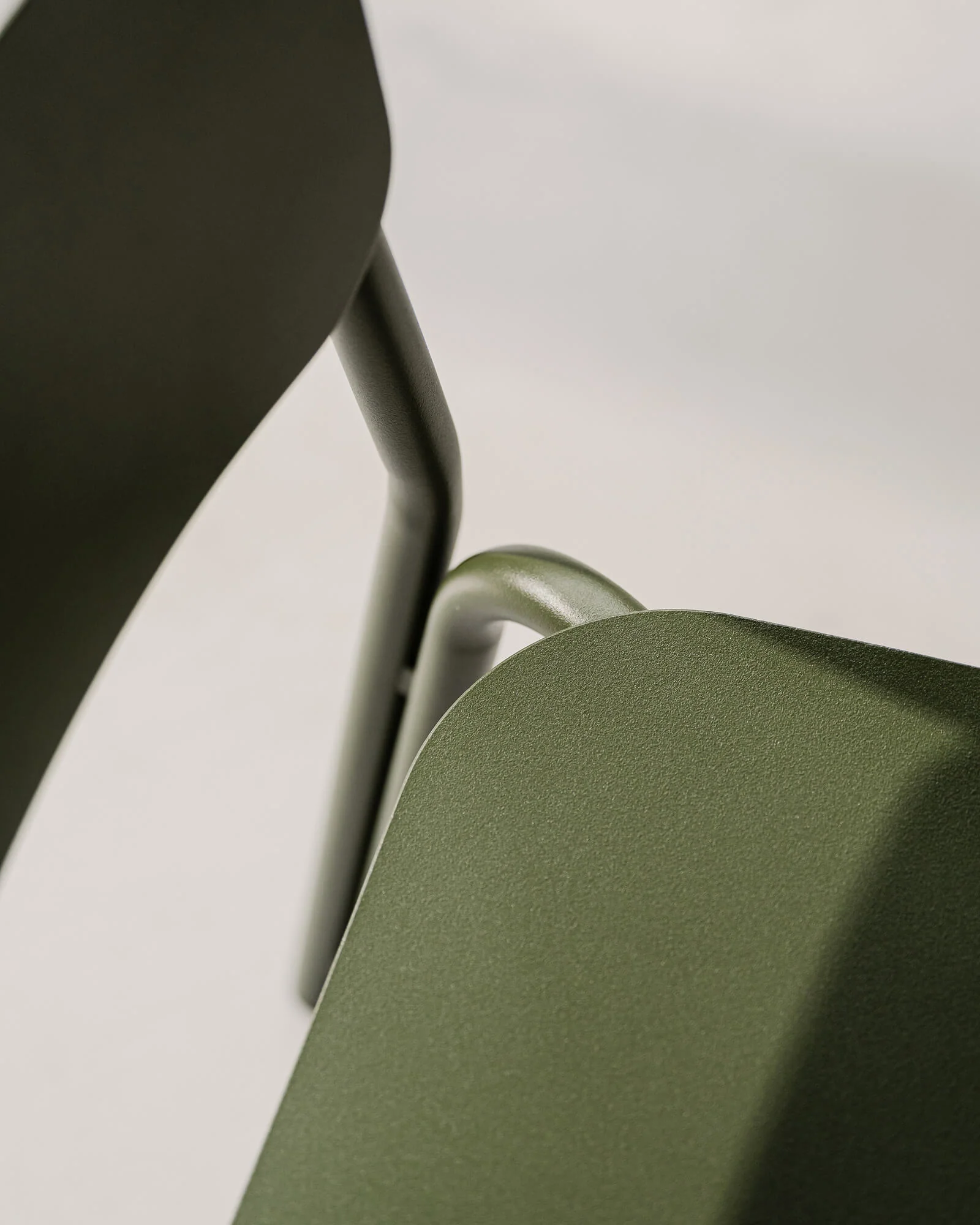Nokk Cafe Table & 2x Kei Chair Bundle - Image 8