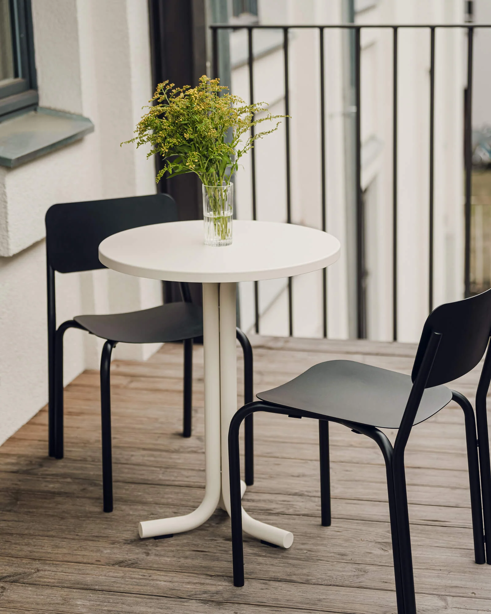 Nokk Café Table - Image 2