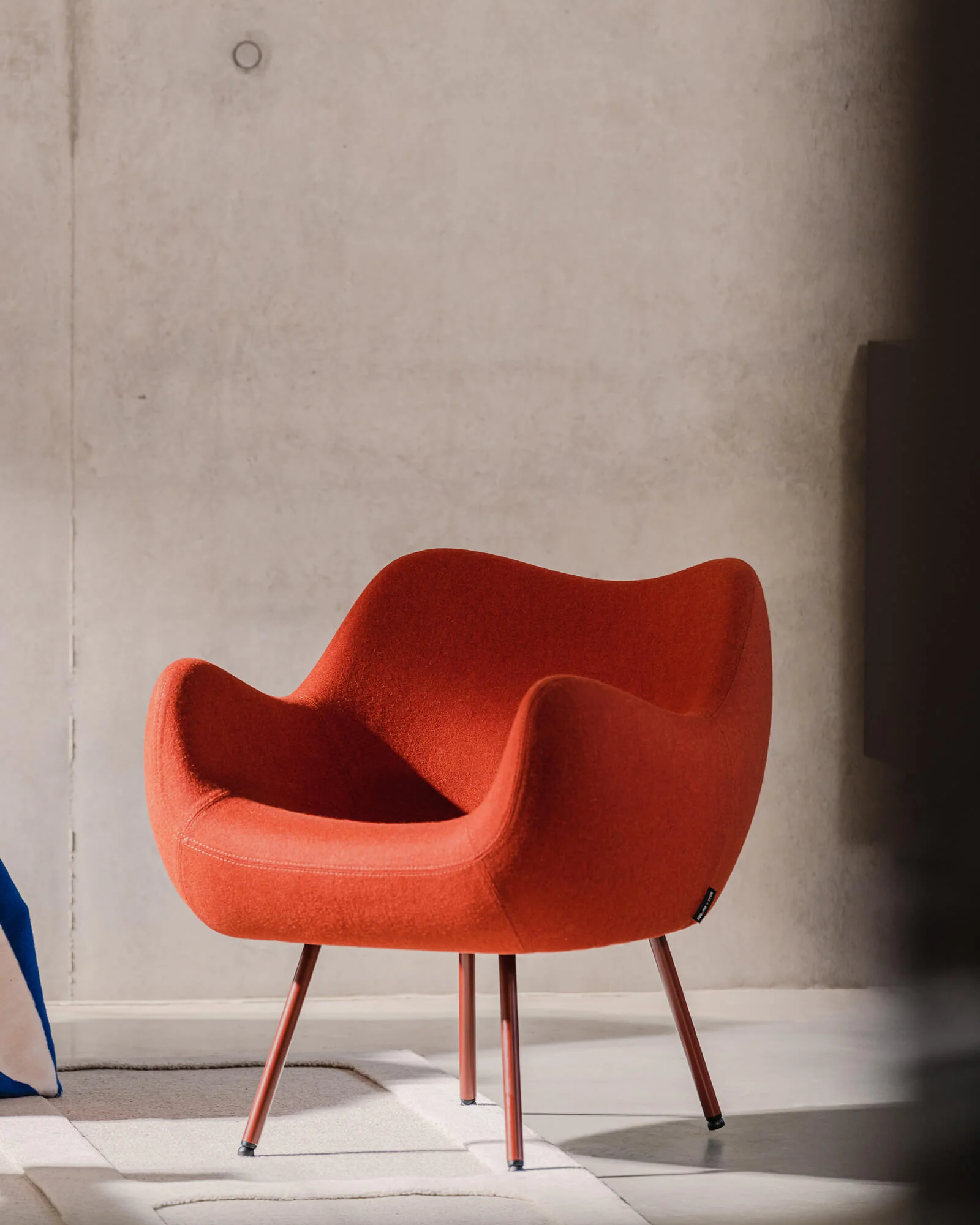 RM58 Armchair - Image 4