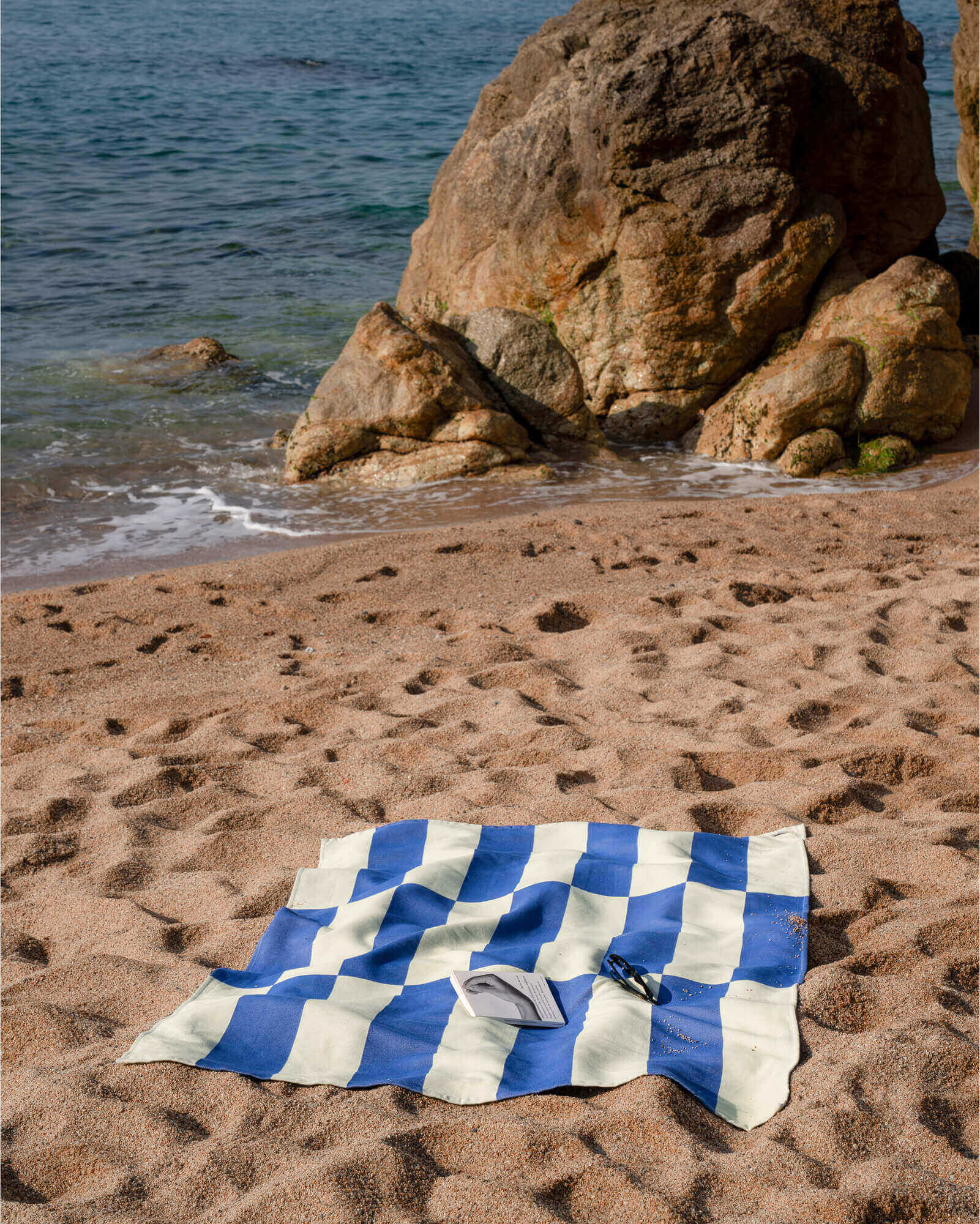Su Beach Towel - Image 7