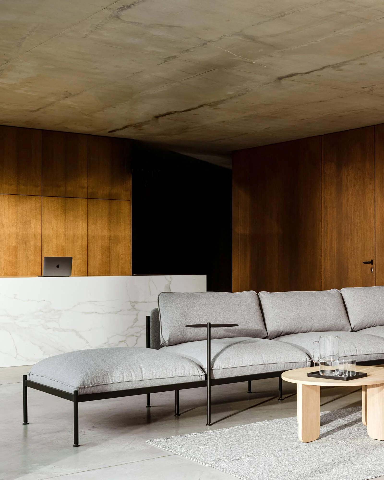 Toom Modular Sofa 6-seater - Image 10