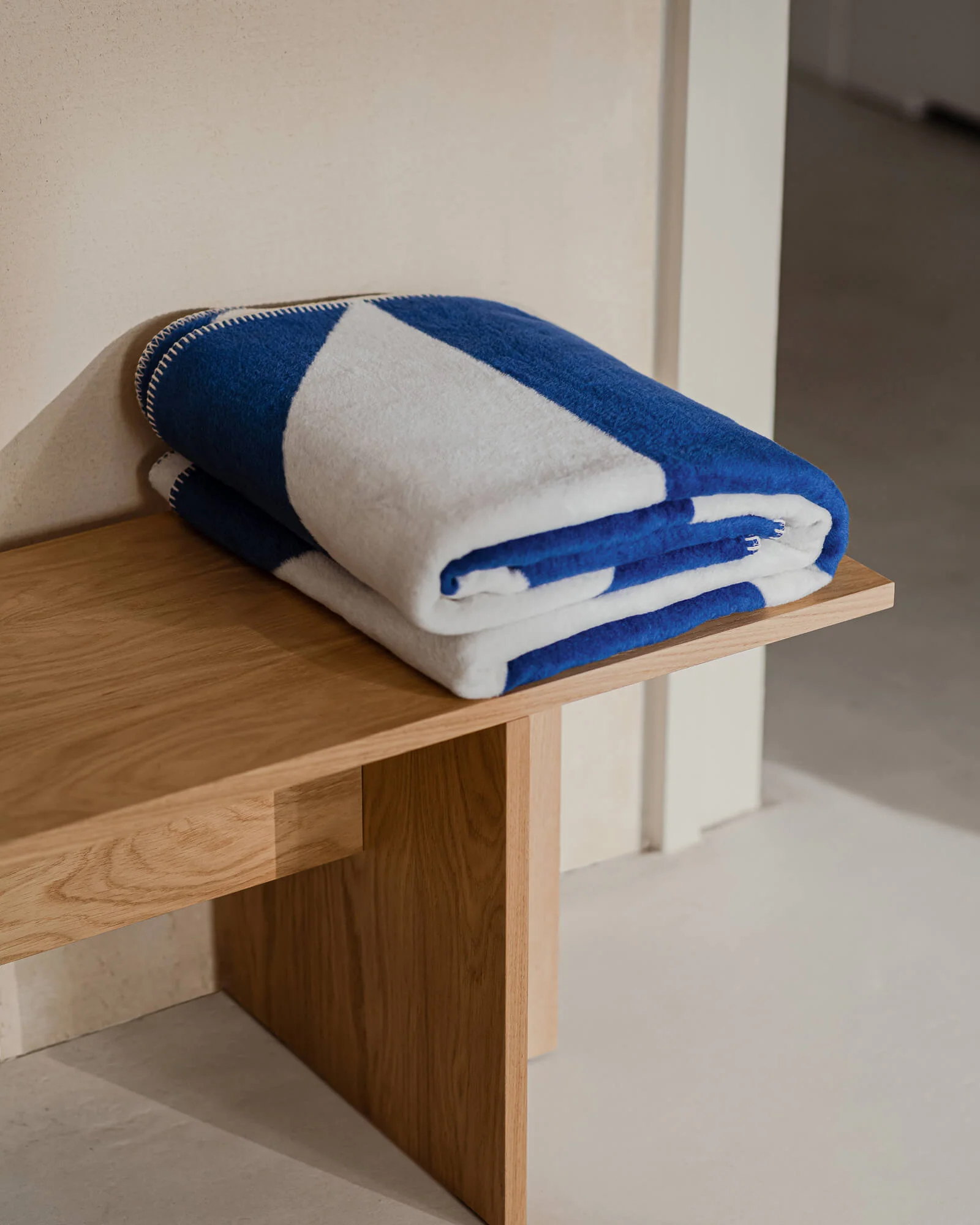 Tul Throw - Image 12