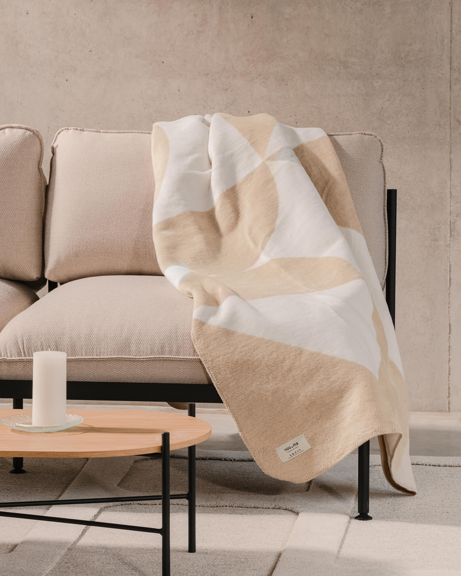 Tul Throw - Image 5