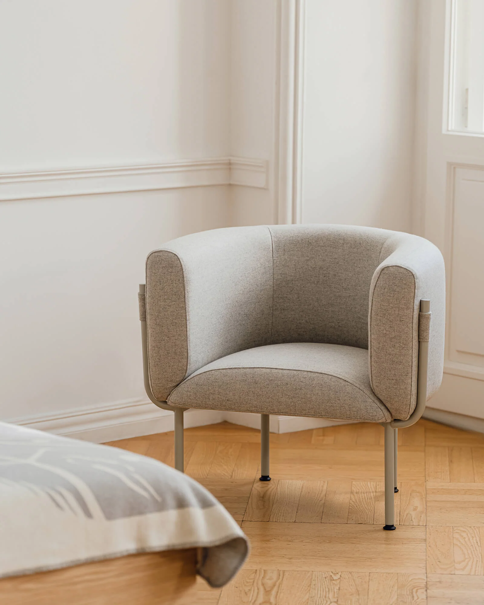 Ubi Mini Armchair - Image 2