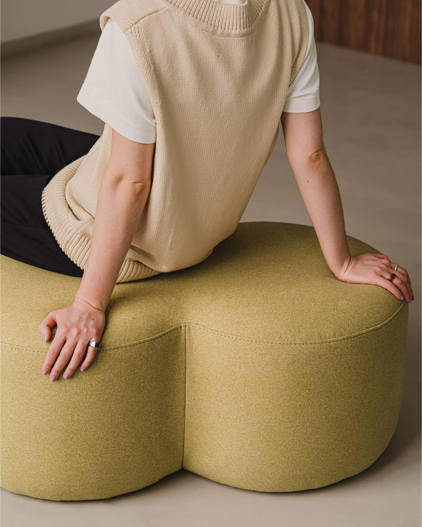 Umbo Pouf - Image 6