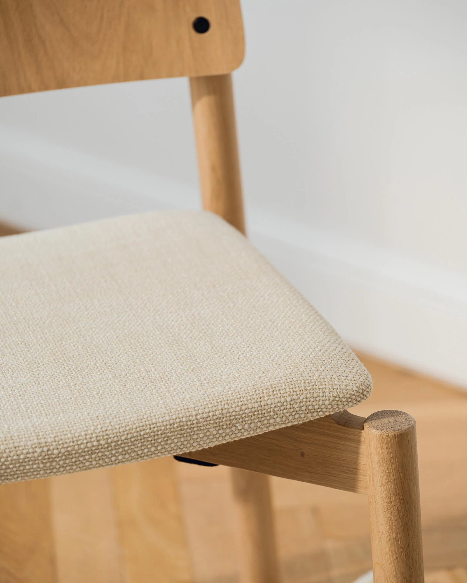 Wem Chair - Image 22