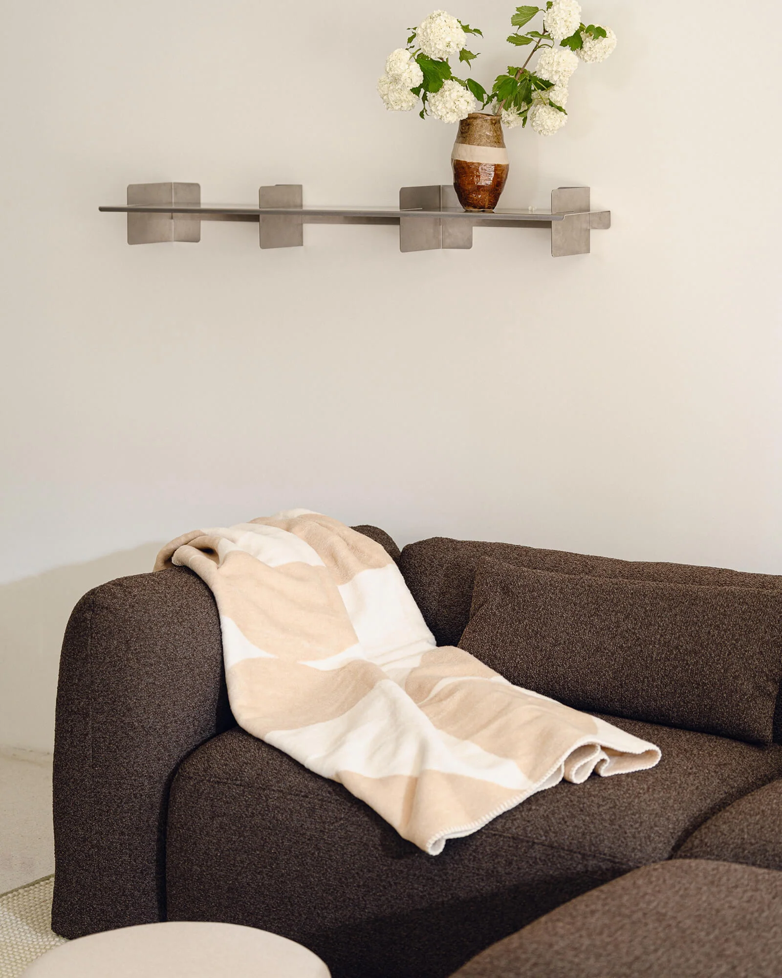 Yaro Sofa 4-seater - Image 9