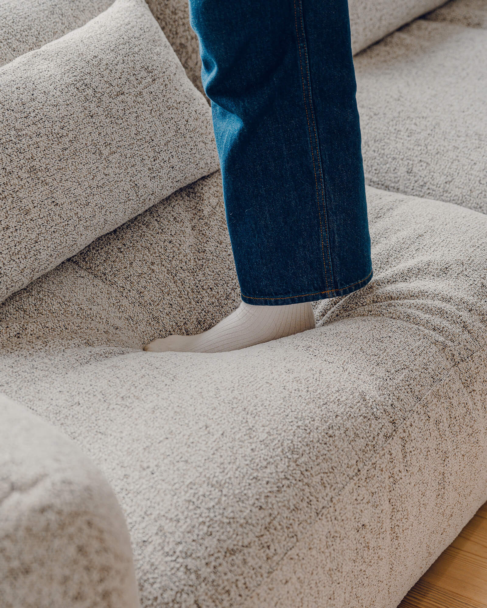 Yaro Sofa 4-seater - Image 9